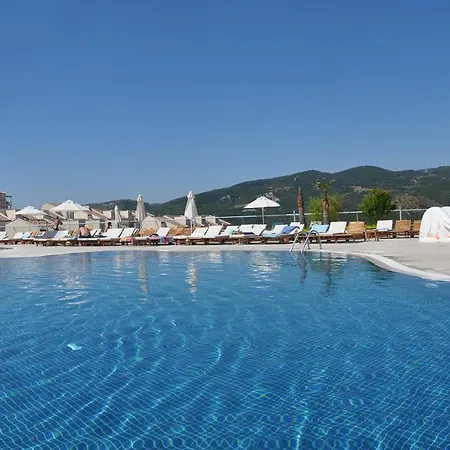 Kusadasi International Golf & *